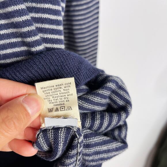 J Crew Mens Medium Navy Blue Gray Striped Cashmere Cotton VNeck Sweater Pullover - Picture 7 of 7